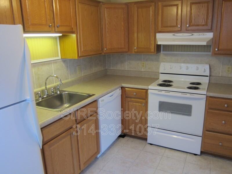 3839 Shenandoah Ave - Photo 3 of 17