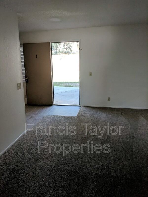 355 Idaho Ave #1 - Photo 4 of 7