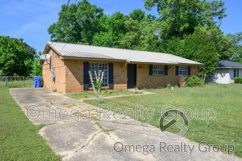 221 Radburn Way - Photo 2 of 37
