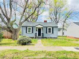 featured image of 606 S Ellis St