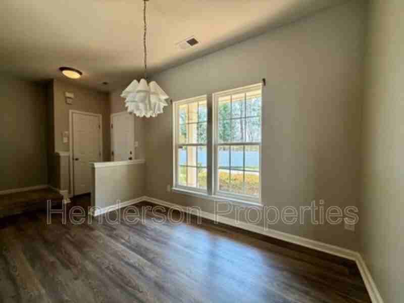 4739 Forestridge Commons Dr - Photo 7 of 17