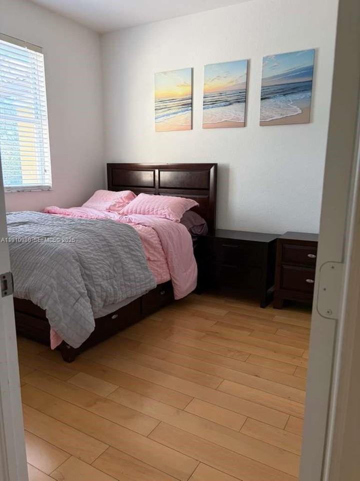 8666 Northwest 114th Avenue #8666 - Photo 3 of 37