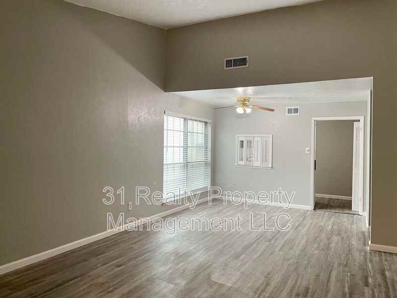13722 Flagstone Ln - Photo 5 of 16
