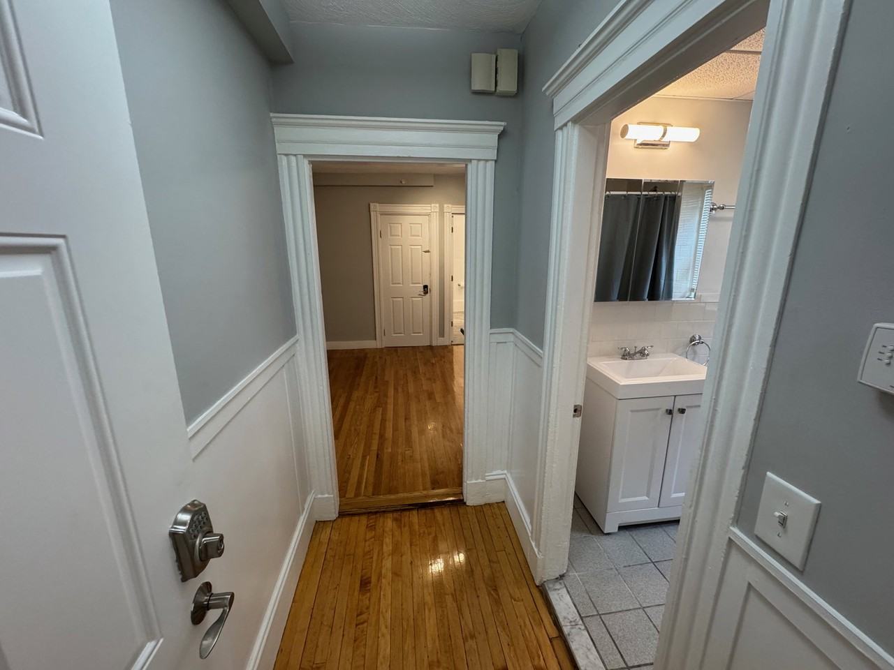 35 Cameron Ave #2 - Photo 5 of 8