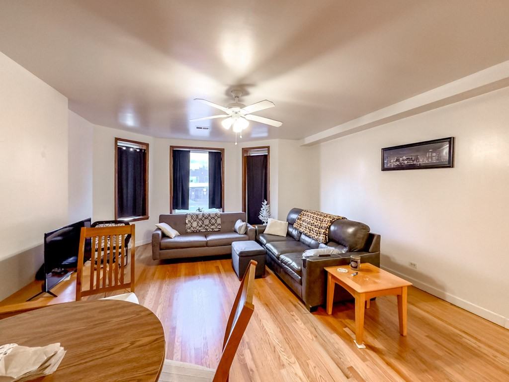 6711 N Sheridan Rd #1S - Photo 7 of 21