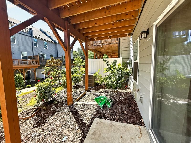 1235 Corkery Ridge Ct - Photo 6 of 40