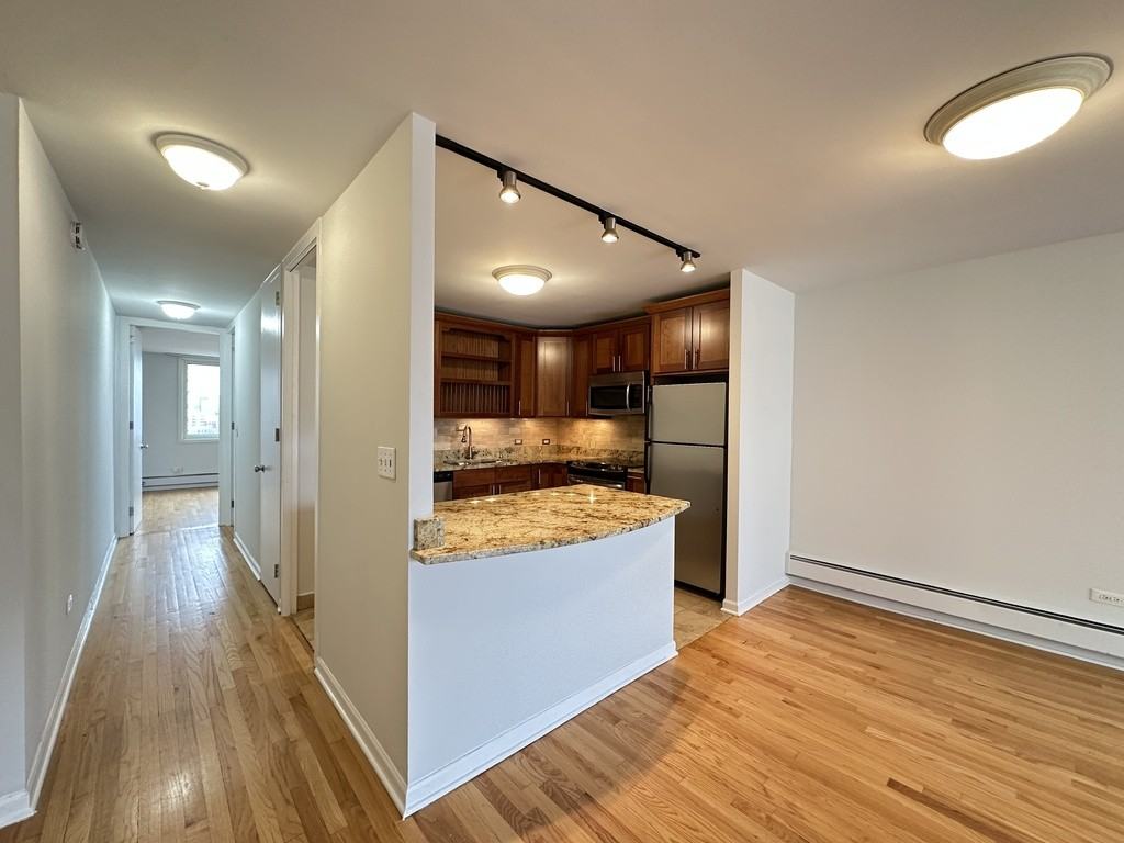 1344 N Dearborn St #12A - Photo 4 of 21