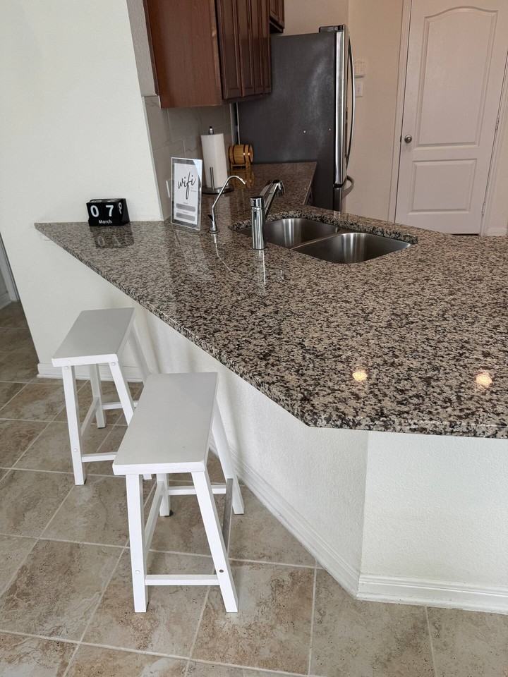 6022 Diamond Sky Ln - Photo 4 of 24