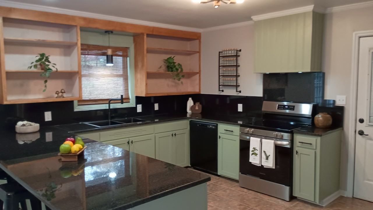 105 Magnolia Cir - Photo 2 of 50