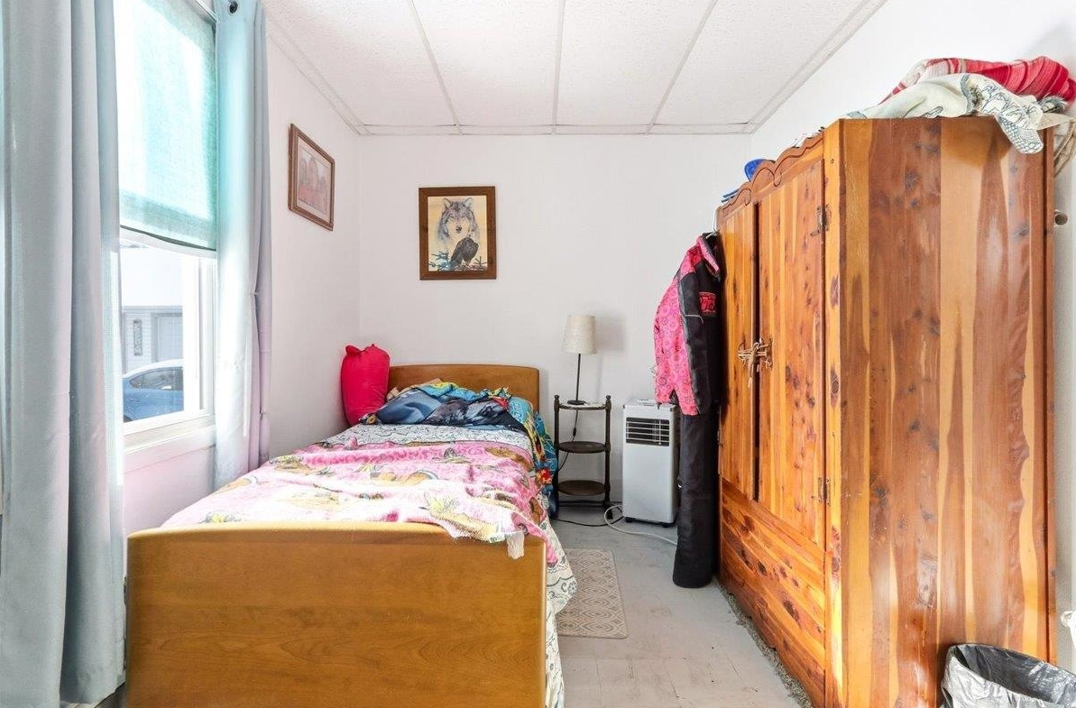 211 Valley St #B - Photo 3 of 7