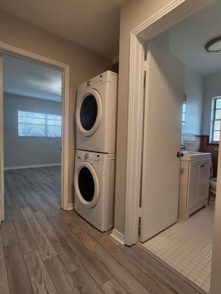 202 S Bungalow Park Ave #A - Photo 4 of 14