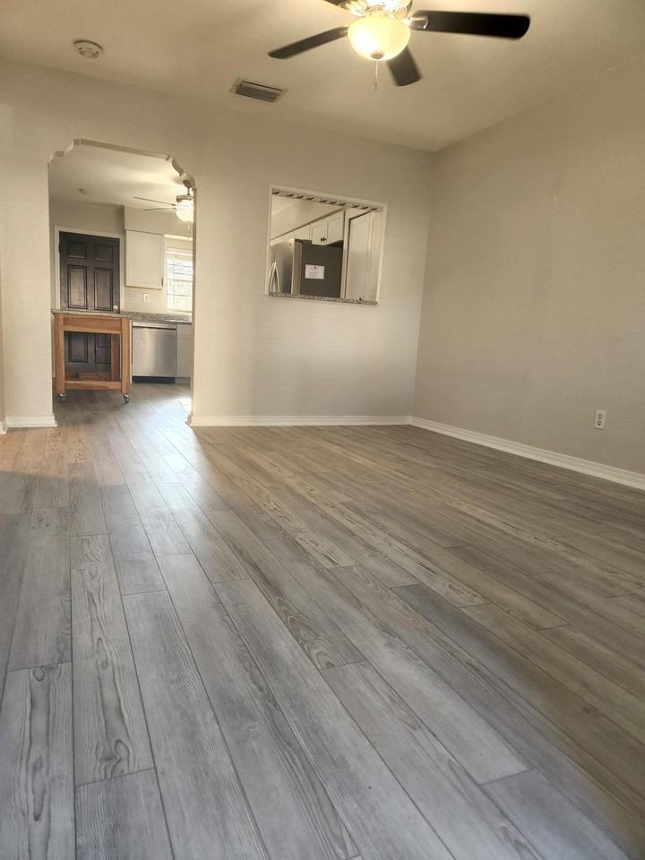 202 S Bungalow Park Ave #A - Photo 5 of 14