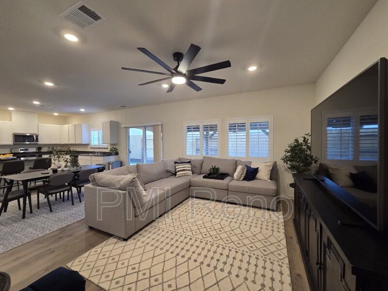 7754 Wandering Way - Photo 3 of 18