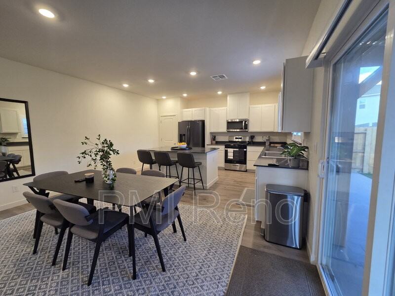 7754 Wandering Way - Photo 5 of 18