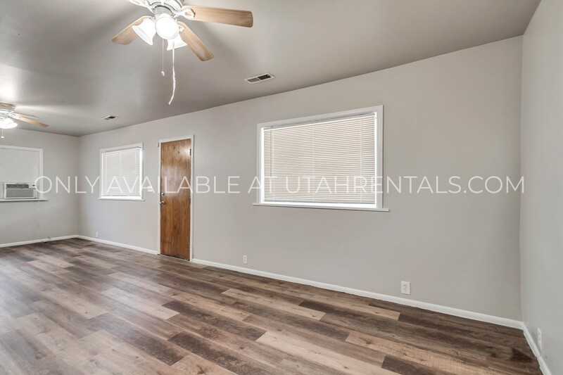 142 Nw - Photo 2 of 18