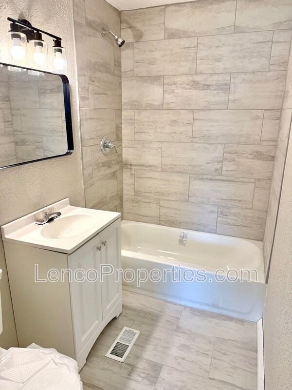 2741 Sw Murray Dr - Photo 2 of 23
