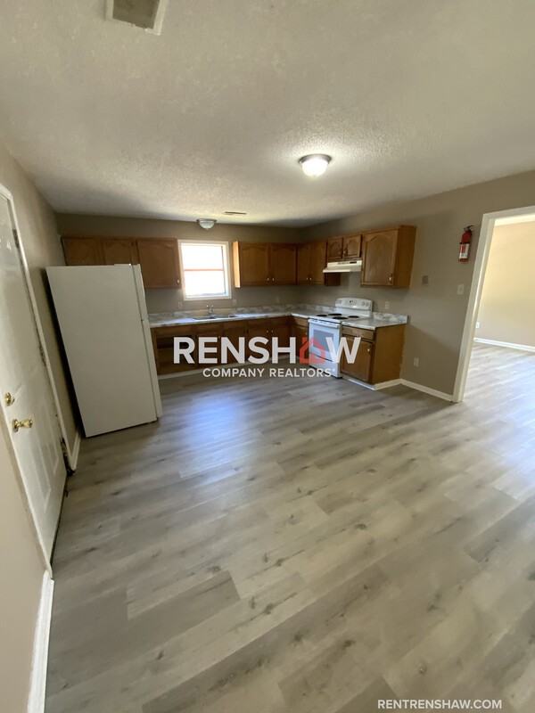 204 Harton Ave - Photo 6 of 15