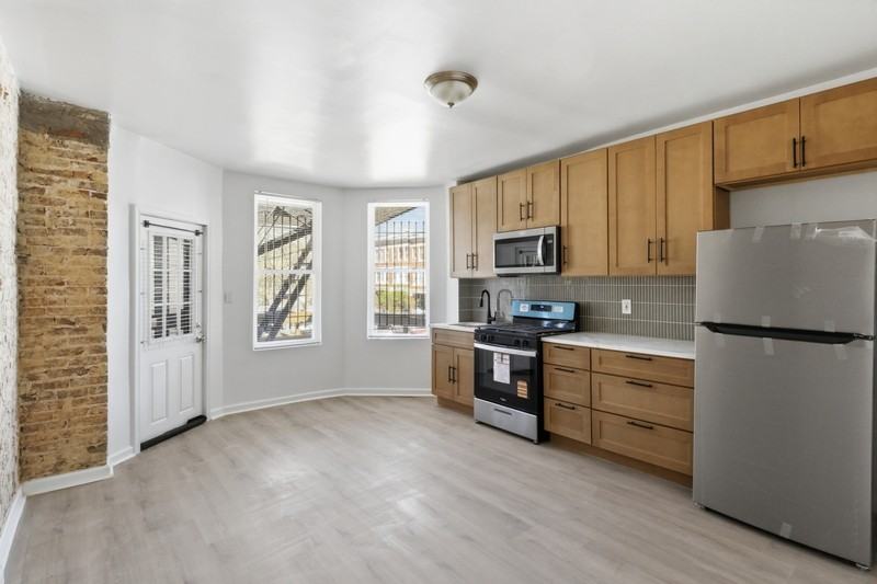 2322 Callow Ave - Photo 5 of 14