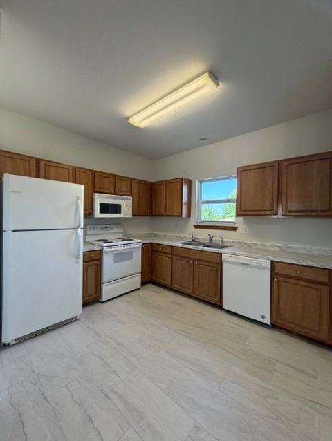 425 Thornton St ##C - Photo 7 of 16