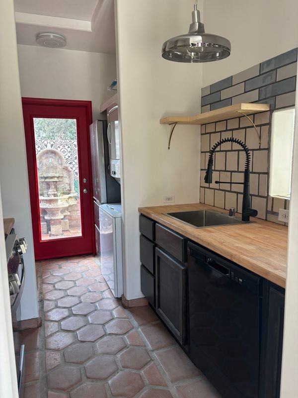 1802 N Raymond Ave - Photo 6 of 26