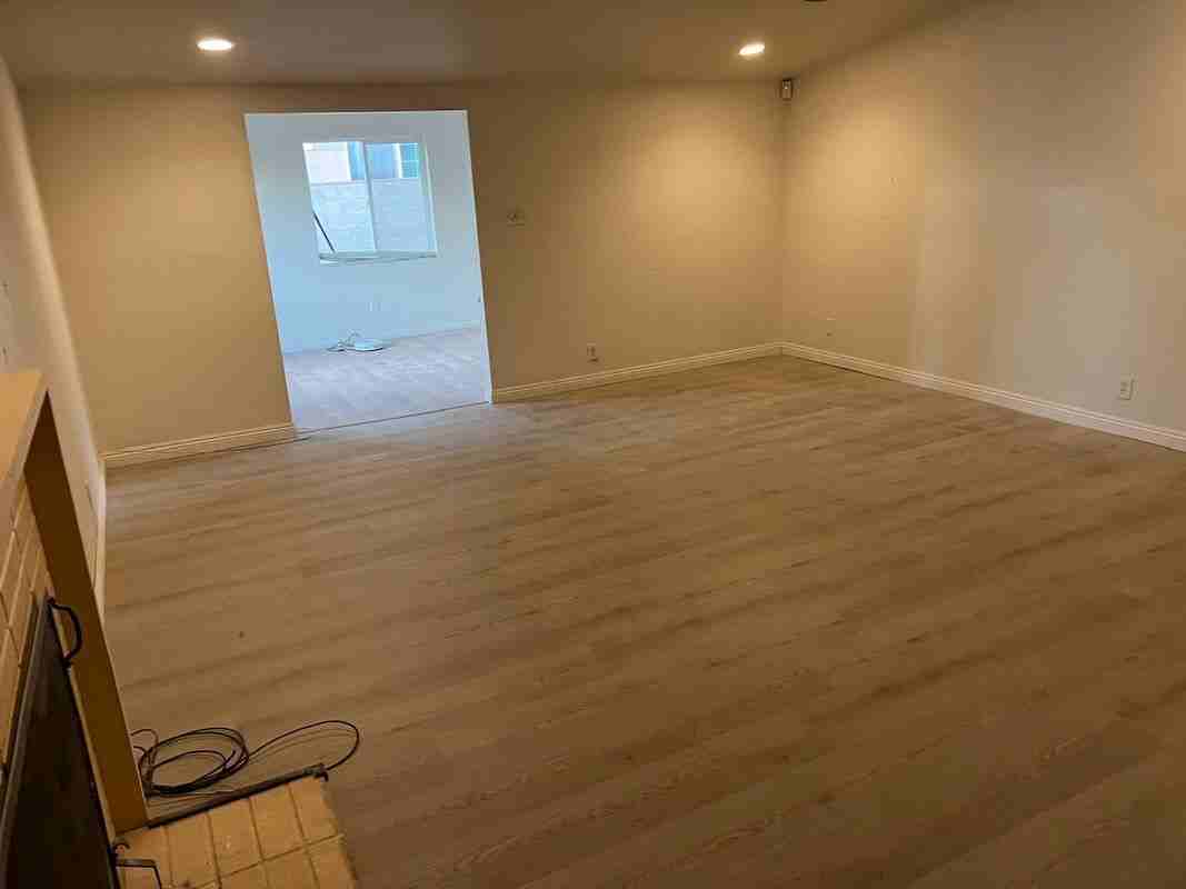 1039 N Barston Ave - Photo 3 of 16