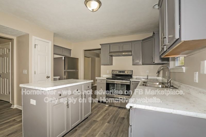 6727 Waterstone Dr - Photo 6 of 17