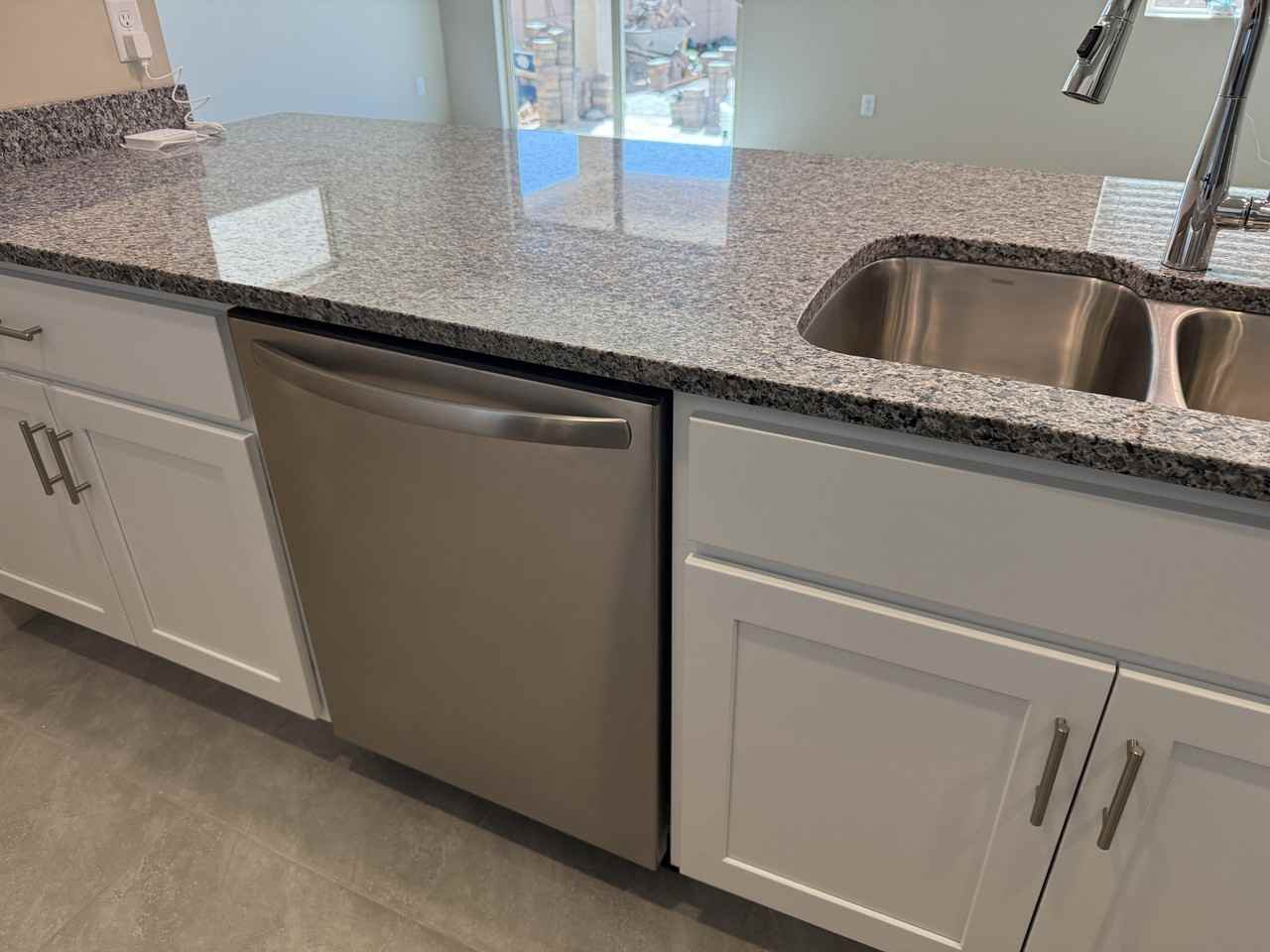 8829 N Sherry Cervi Way - Photo 7 of 23