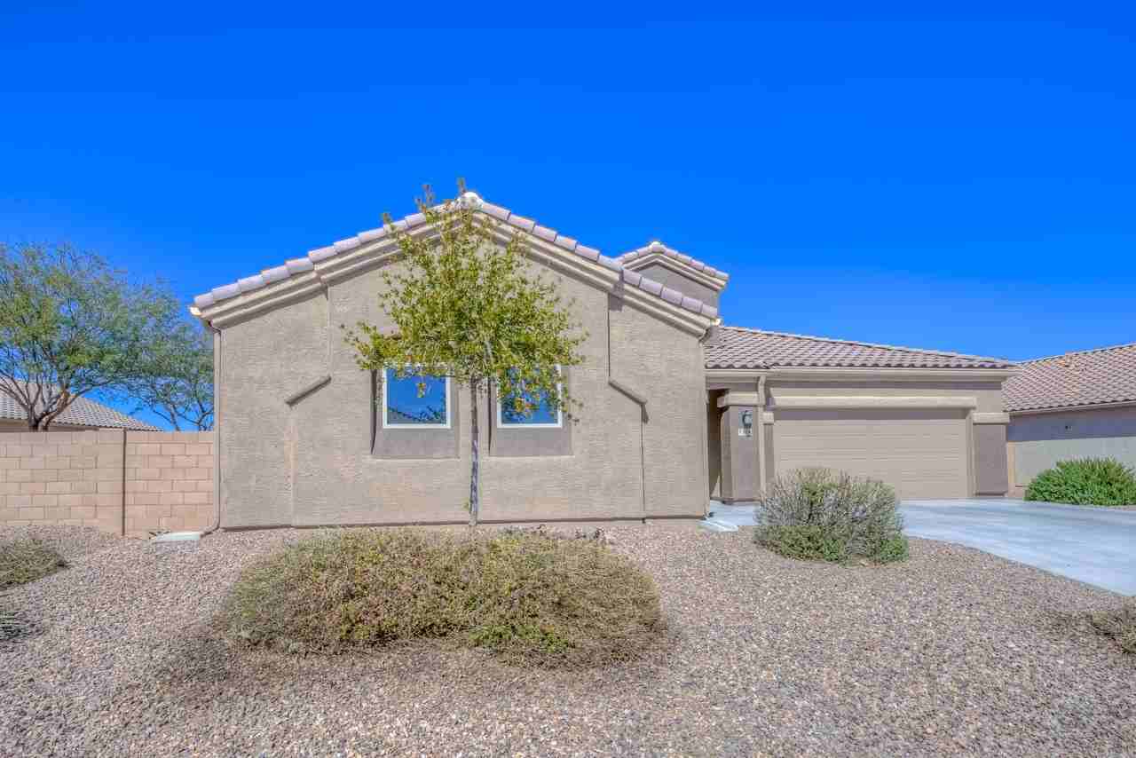 9116 W Silver Cholla Dr - Photo 3 of 40