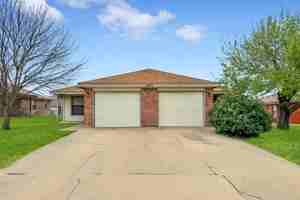 featured image of 2804 Lucille Dr