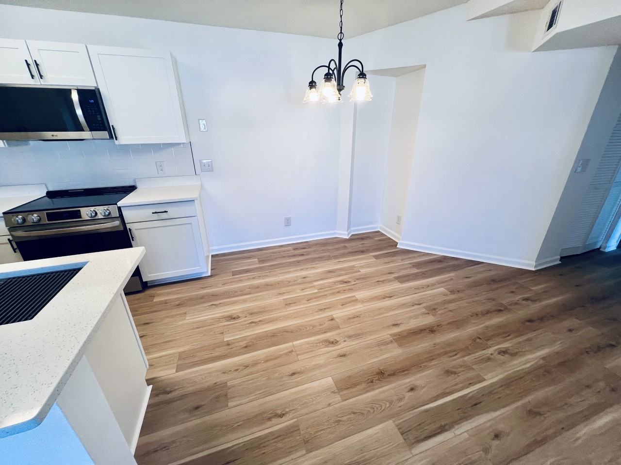 2276 Essex Dr ##K - Photo 6 of 24