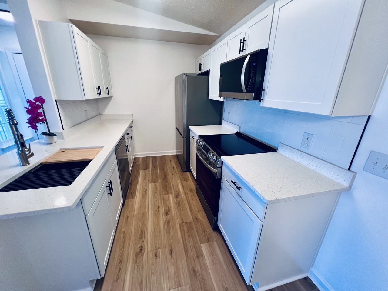 2276 Essex Dr ##K - Photo 7 of 24