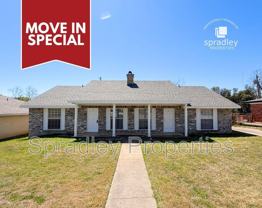 3705A Ivanhoe Dr - Photo 1 of 1