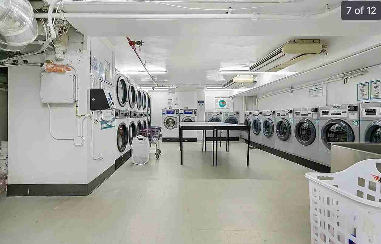 155 E 34Th St - Photo 7 of 9