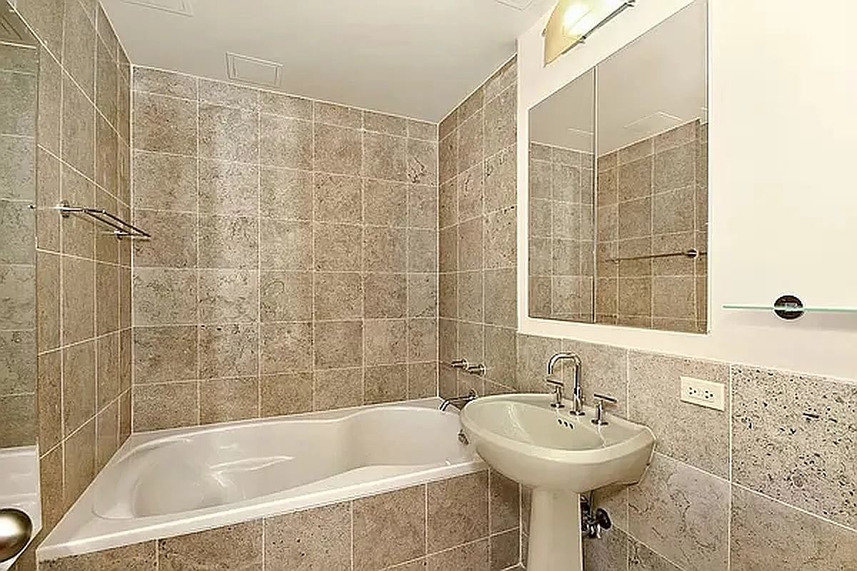 1485 5Th Ave - Photo 7 of 14