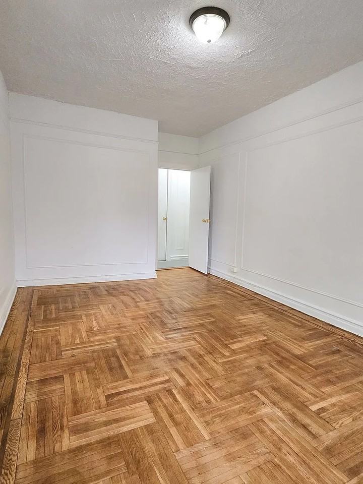 175 E 151St St - Photo 4 of 14