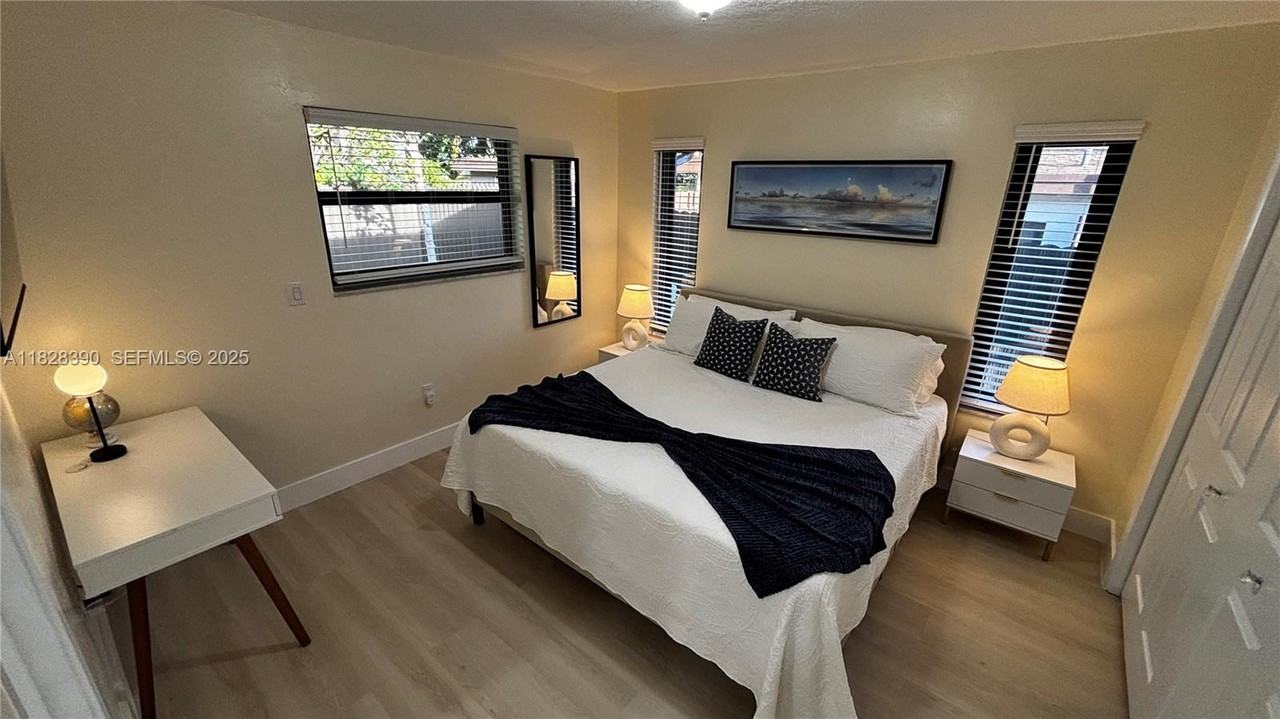 1023 Northwest 19th Terrace #0 - Photo 7 of 40