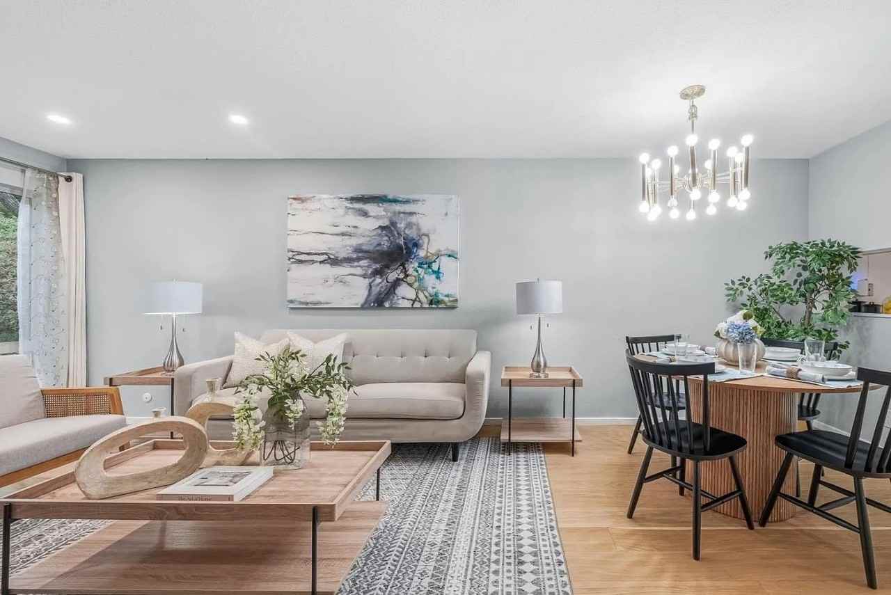 970 Duncan St - Photo 3 of 11