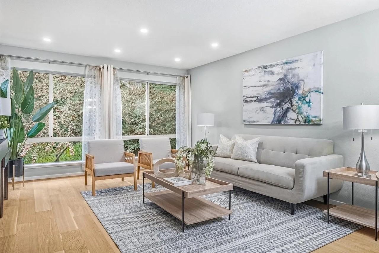 970 Duncan St - Photo 4 of 11