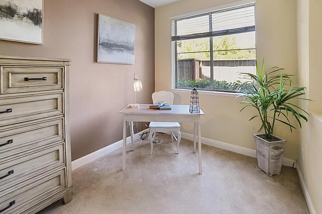 421 Cork Harbour Cir #C - Photo 5 of 11