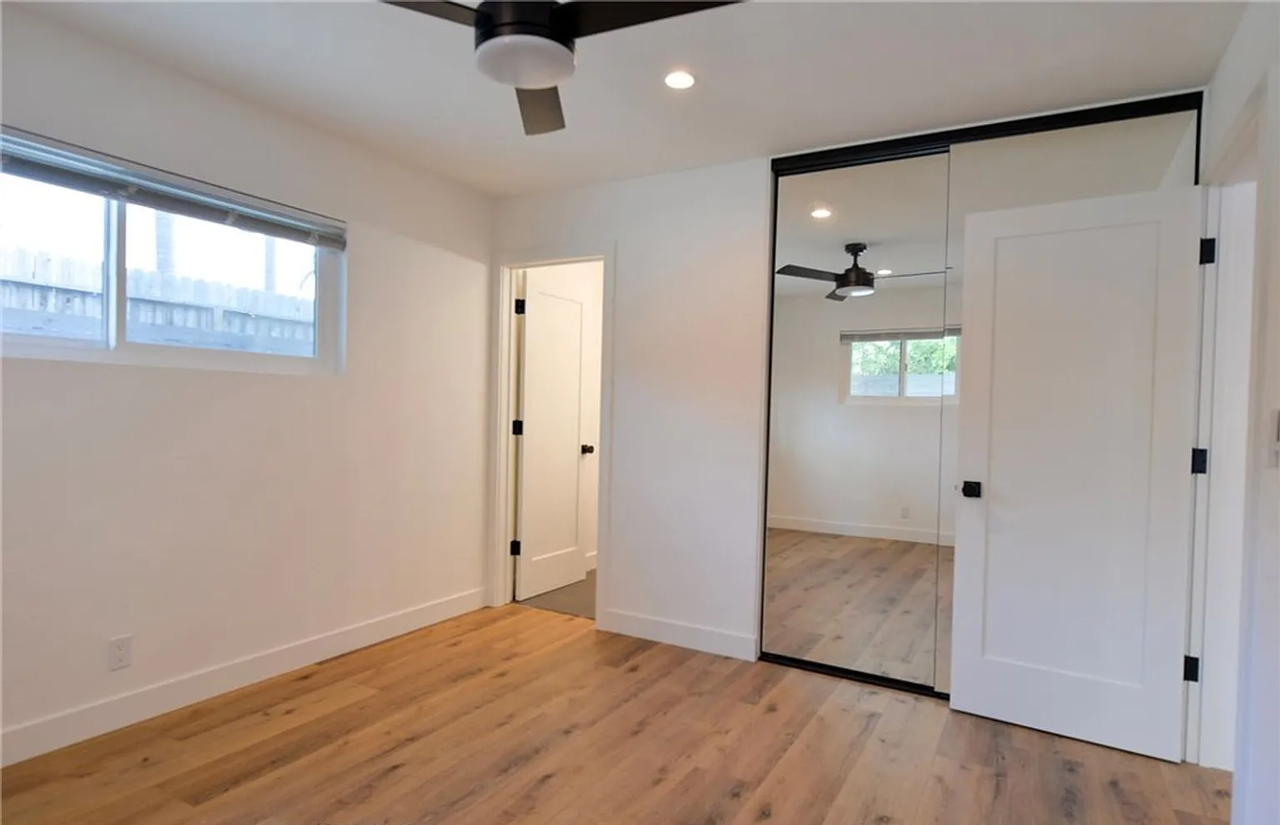 223 Avenida De La Grulla #B - Photo 6 of 10