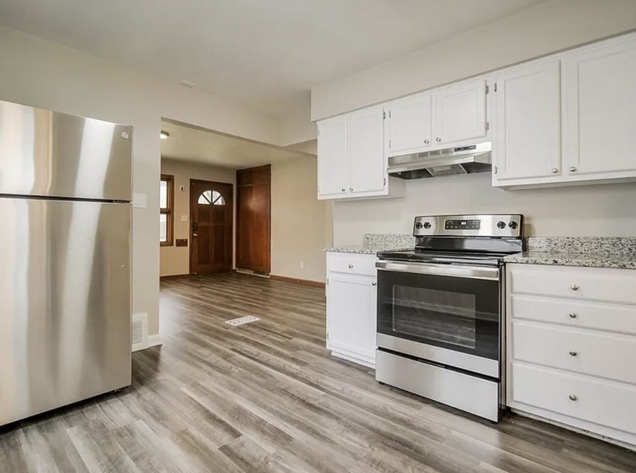 15509 Walvern Blvd - Photo 3 of 8