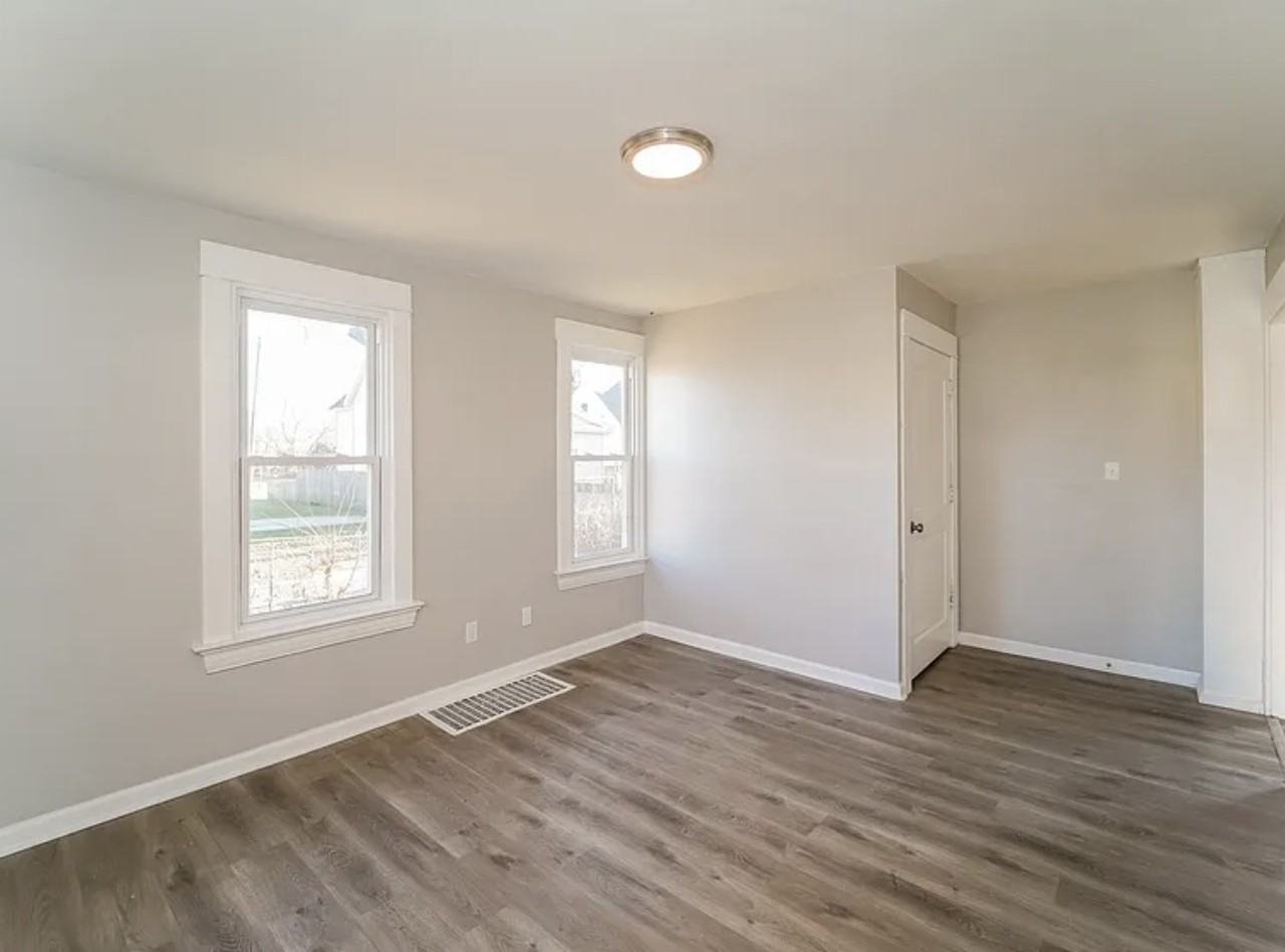 1716 Albert St - Photo 2 of 6