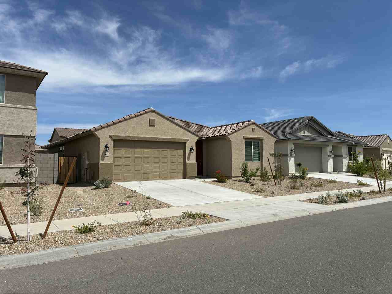 18372 W Villa Chula Ln - Photo 3 of 38