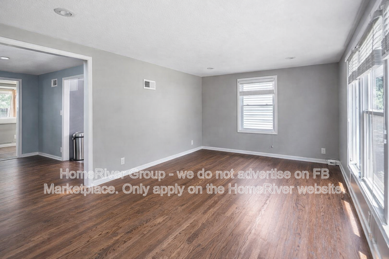 7592 Walnut St - Photo 3 of 19