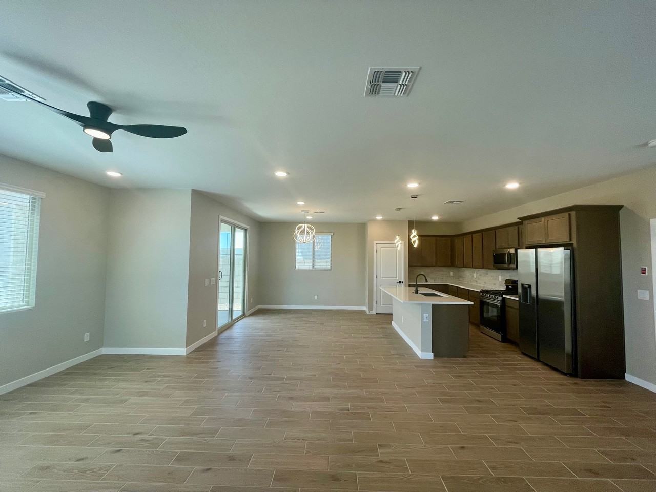 3150 S 180th Ln - Photo 2 of 35