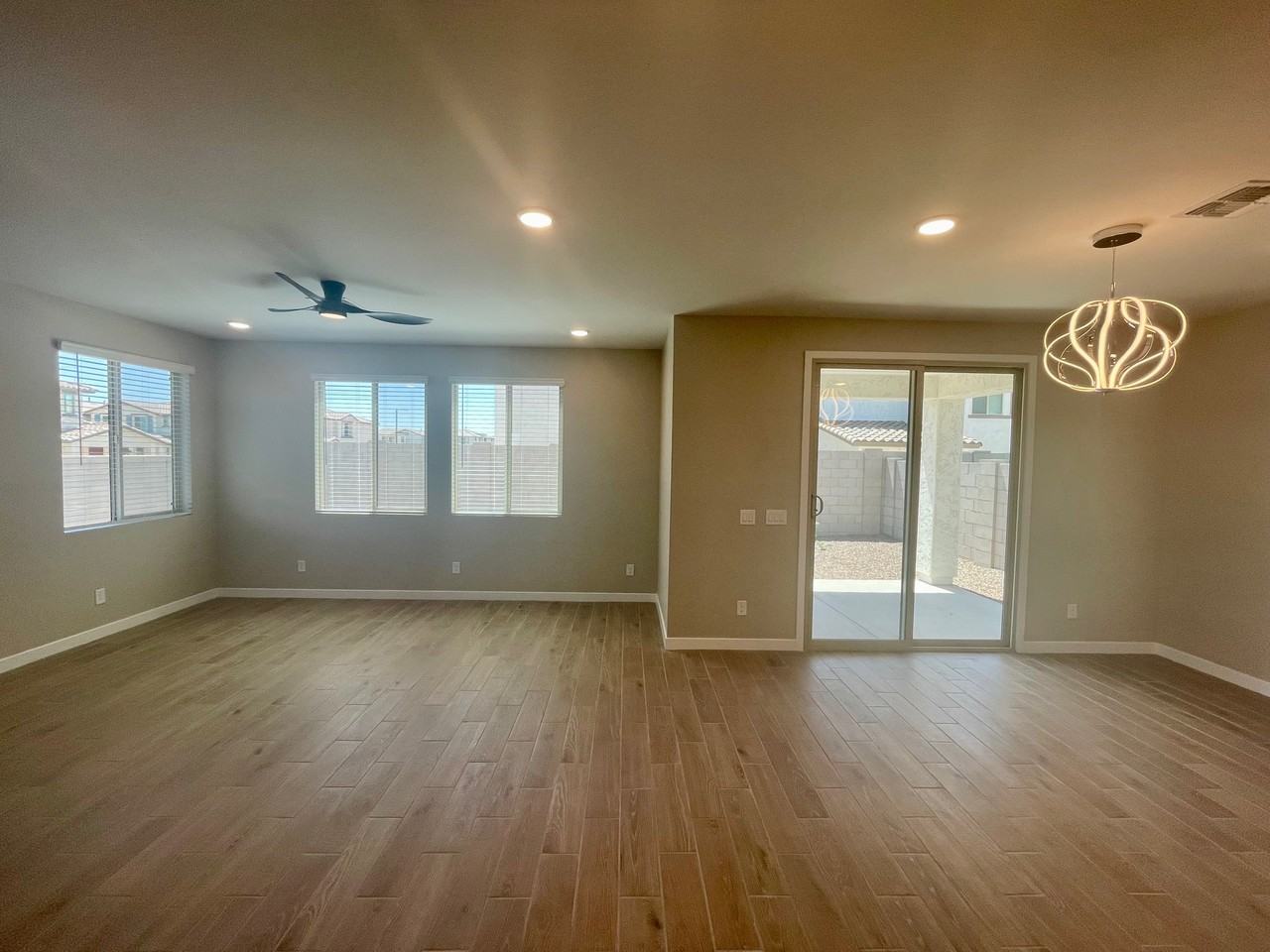 3150 S 180th Ln - Photo 5 of 35