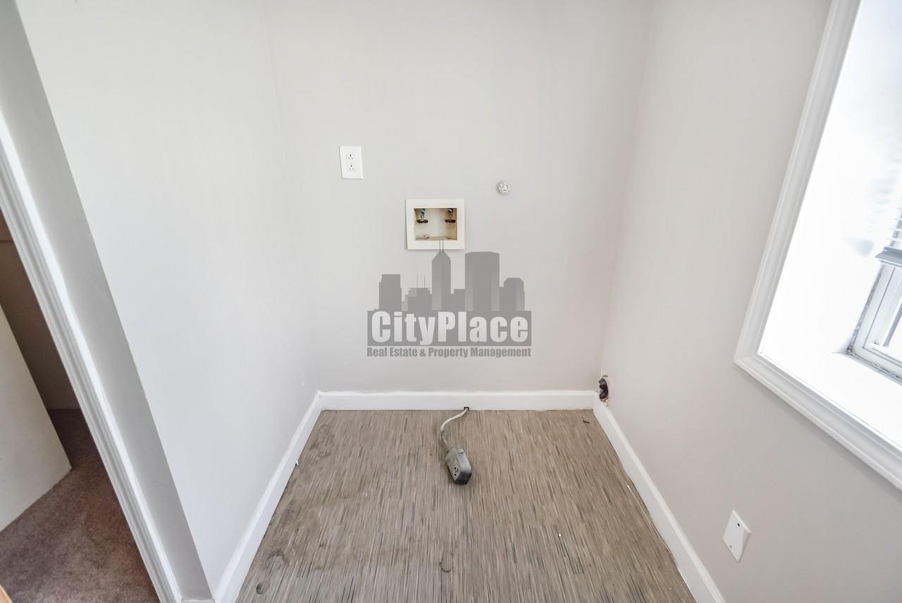 2633 S Randolph St #B - Photo 5 of 20