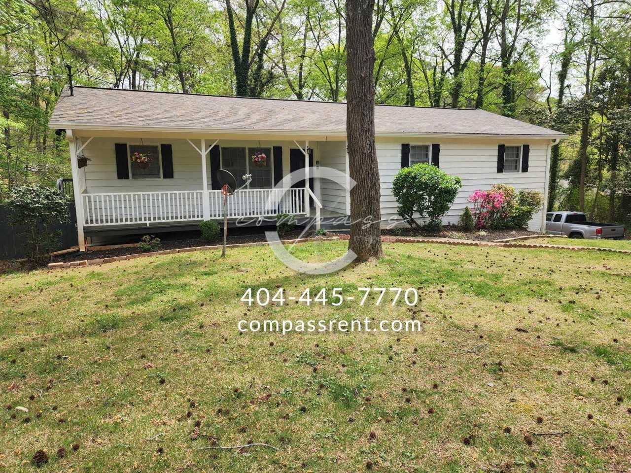 142 Wanda Ave - Photo 2 of 31