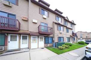 featured image of 26 Gardenia Ln #95