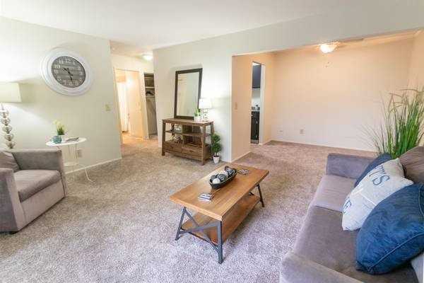 3751 Midvale Ave #11 - Photo 4 of 10